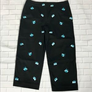 Style & Co Black with blue flowers Capris Size 10P